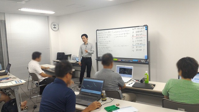 色々な場所で投資の講義を実施